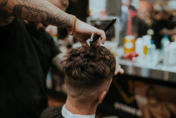 Layanan Potong Rambut Tanpa Ngobrol Ada di Jepang, Populer Berkat Prokes Covid-19