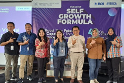 Ratusan Mahasiswa Sekolah Vokasi UGM Digembleng Literasi Teknologi Keuangan