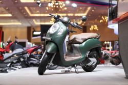 Vario dan Scoopy Jadi Primadona di IMOS 2022