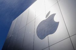"Hey Siri" Akan Diubah, Pengguna Apple Akan Cukup Panggil "Siri" Saja