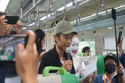 Tutup Rangkaian Festival Sastra Jogja, Jokpin Baca Puisi di KA Bandara