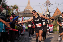 Pelari Borobudur Marathon 2022 Disambut Kehangatan Warga Perdesaan