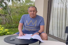 Viral Menlu Rusia Sergei Lavrov Pakai Kaus Karya Basquiat di Bali
