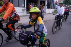 Cerita Bocah SD Gowes 1.500 Km demi Meriahkan Muktamar Muhammadiyah Aisyiyah