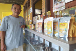 Lewat Jamu Resep Simbah, Pasutri Ini Lestarikan Tradisi