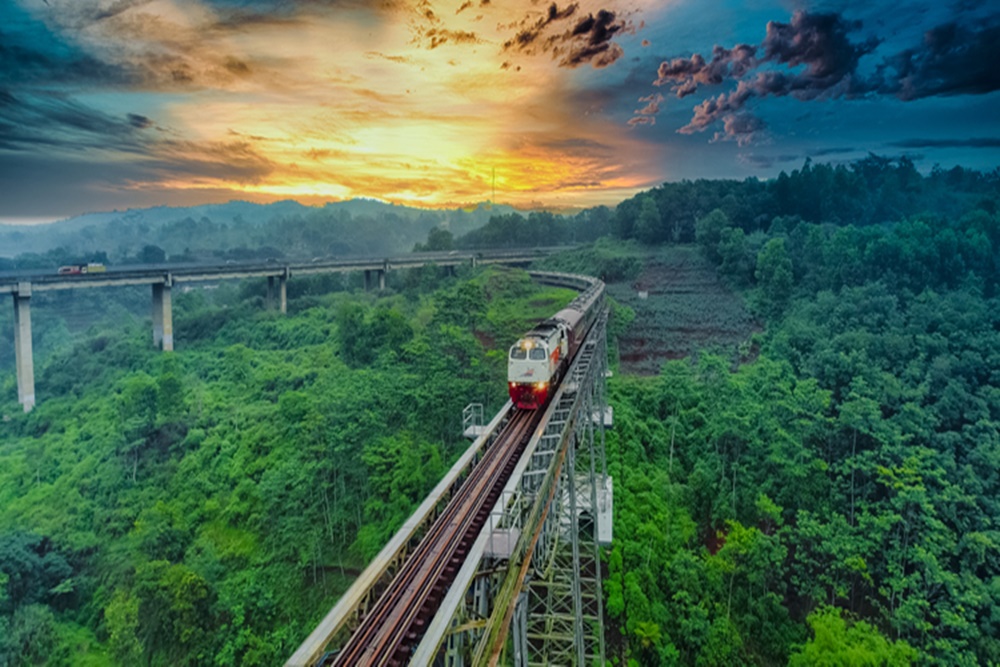 Libur Akhir Tahun! Tiket Kereta Api hingga 1 Januari 2023 Sudah Bisa Dipesan