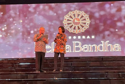 Ini Momen Seru Sri Mulyani Karaoke Bareng Basuki, Nyanyi Lagu God Bless