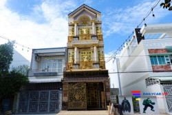 Wow! Pengusaha Ini Punya Rumah Berlapis Emas