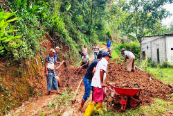 Ratusan Warga Blembem Gunungkidul Bertahan di Pengungsian, Ini yang Dibutuhkan