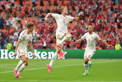 Prediksi Australia vs Denmark, Klasemen, Head to Head, Susunan Pemain