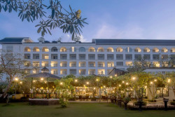 Ada Promo Menarik untuk Liburan Akhir Tahun Ini di Grand Rohan, Cek di Sini