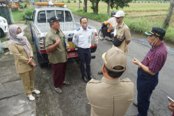 Rawan Kecelakaan, Komisi C DPRD DIY Tinjau Kerusakan Jalan Ini