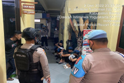 Belasan Remaja di Bantul Ditangkap Polisi karena Kedapatan Bawa Sajam