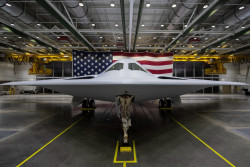 AS Luncurkan Pesawat Siluman Pengebom B-21 Raider