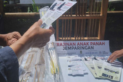 Melihat Perajin Jemparingan, Produsen Peralatan Olahraga Khas Mataram