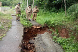 Dua Hari Hujan Menyebabkan 14 Longsor di Gunungkidul