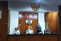 BREAKING NEWS! KPK Tahan Hakim Agung Gazalba Saleh