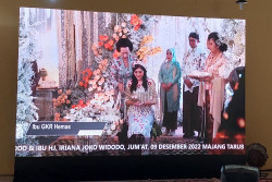 Siraman Erina Gudono, Air dari 7 Sumber, Batik Grompol, hingga Pemotongan Rambut