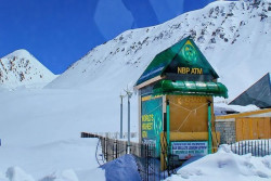 ATM Tertinggi di Dunia Ada di Ketinggian 4.693 Mdpl