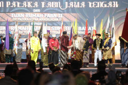 Pelataran Lumbini Candi Borobudur Ada Panggung Megah Lengkap dengan Lampu Warna-warni