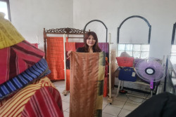 Ada Kain Lurik Ganjar di Klaten