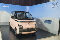 Mobil Listrik Disubsidi Pemerintah Rp80 Juta, Ini Dia Harganya!
