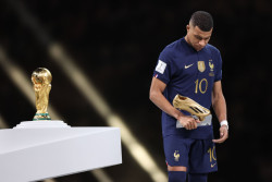 Kalah dari Argentina, Mbappe Buat Janji Manis