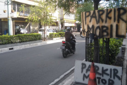 Banyak Muncul Parkir Dadakan di Bahu Jalan, Ini Respons Pemkot Jogja