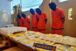 Jual Narkoba Pakai Akun Pakan Ikan, Jaringan Pengedar Jakarta-Jogja Diringkus