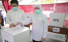 KPK Geledah Ruang Kerja Gubernur Jatim Khofifah, Ini Kasusnya