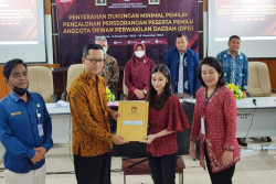 Siap Nyalon DPD RI, Yashinta Sekarwangi Serahkan Dukungan Calon Perseorangan ke KPU DIY