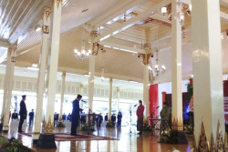 Sultan HB X Lantik KPH Yudanegara Jadi Kepala Biro Tapem Pemda DIY
