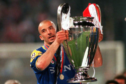 Legenda Italia Gianluca Vialli Meninggal Dunia