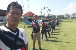 Tak Melulu Jadi Atlet, Tangan Dingin Pria Siap Cetak Bibit Srikandi dan Arjuna