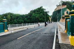Belum Resmi Dibuka, Jembatan Rowari di JJLS Tepus Jadi Objek Wisata Baru