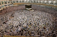 Menag Yaqut Wajibkan Pendaftar Haji Umrah Punya BPJS Kesehatan