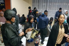 KKB Papua Bakar Kantor Pemerintahan hingga Tembaki Pesawat