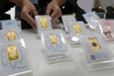 Pantau Harga Emas Hari Ini, Turun Rp3.000