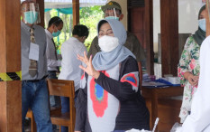 Eks Bupati Gunungkidul Badingah Terjepit Pintu Mobil, Bupati Sunaryanta Membesuk ke Semarang
