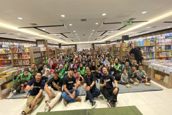 440 Anak Mitra Driver Gojek Lulus Pelatihan Bahasa Inggris Komprehensif