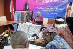 Bupati Kustini Jadikan Batik Sinom Parijotho Salak sebagai Branding Kabupaten Sleman