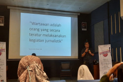 Foto Karya Mahasiswa Dipamerkan di Vredeburg