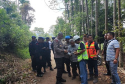 Evakuasi Helikopter Rombongan Kapolda Jambi Terkendala Cuaca