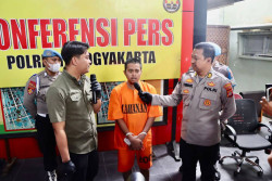 Dapat Rp40 Juta dari Jual Sertifikat Vaksin di Medsos, Tenaga Medis Ditangkap Polresta Jogja