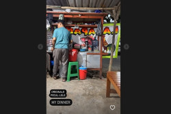 Makan Malam dengan Pecel Lele, Pembalap WSBK Ini Unggah di Instagram Story