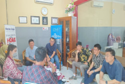 Mahasiswa Singapura Belajar Pengelolaan Media di Harian Jogja