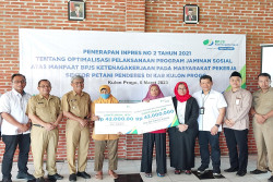 Dua Penderes Kulonprogo Diberi Bantuan JKM Rp42 Juta