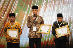 Ganjar Jadi Gubernur Pendukung Utama Pengelolaan Zakat di Indonesia