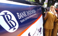 Mau Bagi THR, Begini Cara Tukar Uang Baru