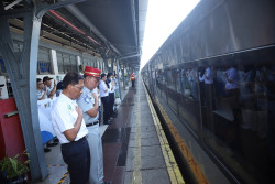 Kementerian BUMN Lepas 15.000 Peserta Mudik Bersama BUMN 2023 Moda Kereta Api